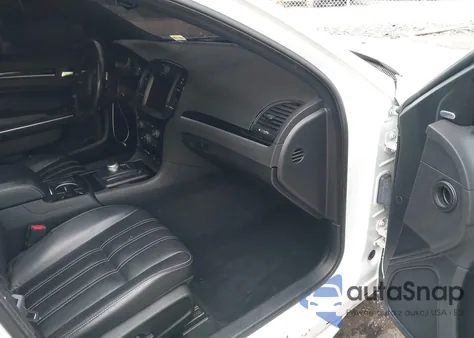 2020 Chrysler 300 300S из США, поврежденный, VIN 2C3CCABT7LH184620